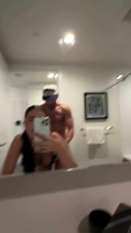 tchat.gay leak ella bleu